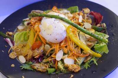 Lotus 8 Japanese Restaurant