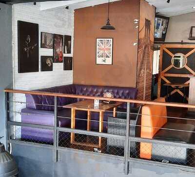 Pawon Pitoe Resto & Cafe