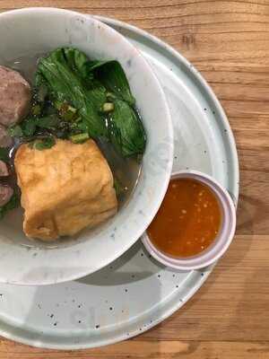 Cliq Coffee & Kitchen