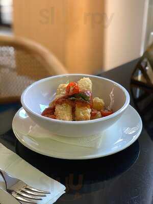 Cafe Folie Beachwalk