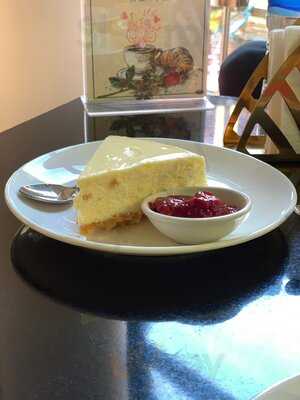 Cafe Folie Beachwalk