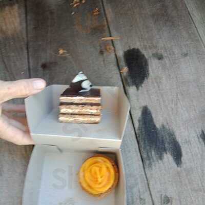 Made's Banana Flour Cafes Petitenget