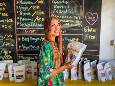 Made's Banana Flour Cafes Petitenget