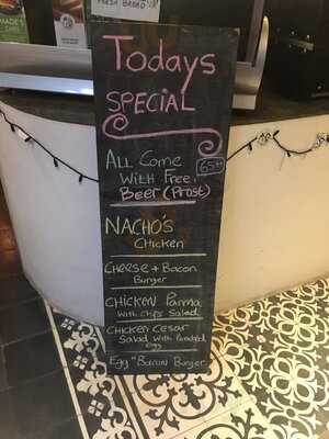 Made's Banana Flour Cafes Petitenget