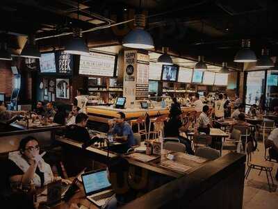 Pizza E Birra Sports Bar Cilandak Townsquare