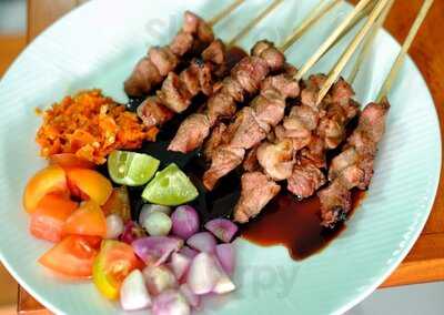 Sate Tegal Kambing Muda - Pak Harto Tahu