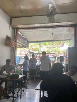 Warung Wijaya Soto & Bakso Sapi