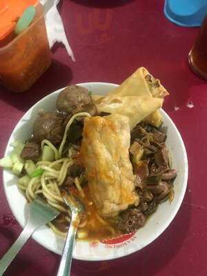 Warung Wijaya Soto & Bakso Sapi