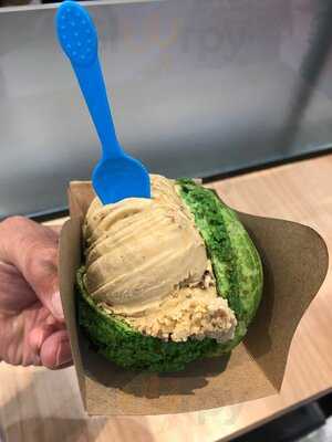 Hokkaido Ice Cream Puff