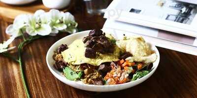 Lewis & Carroll Flower Market