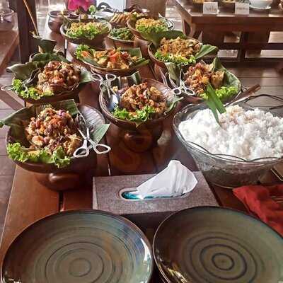 Nirwana Resto & Cafe