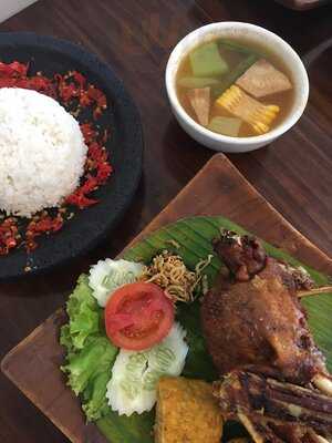 Bebek Goreng Pondok Suryo