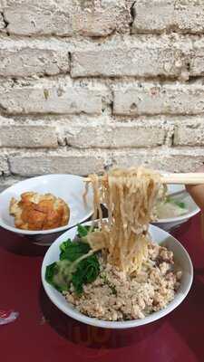 Bakmi Ayam Kampung Alek