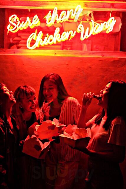 Hotline Wings