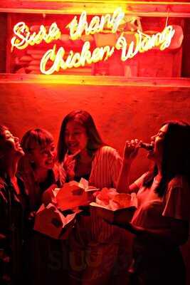 Hotline Wings