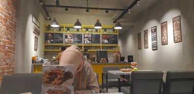 Bebek Harissa & Soto Madura Wawan