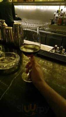 Moonshine - Dine & Lounge