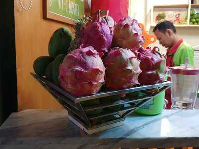 Fruity - Cihampelas Walk