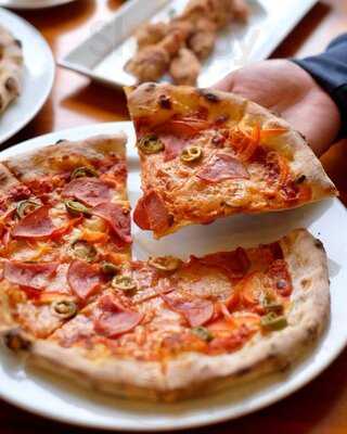 Easy Garden Resto & Cafe