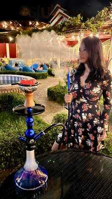 Easy Garden Resto & Cafe