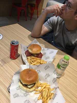 Johnny Rockets - Airport