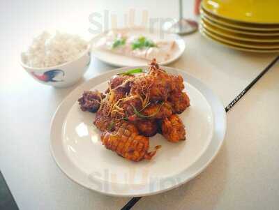 Ling Ling Dimsum & Teahouse