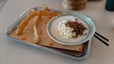 Ling Ling Dimsum & Teahouse