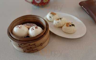 Ling Ling Dimsum & Teahouse