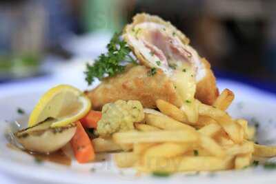 Sendok Road 66 Bar & Restaurant