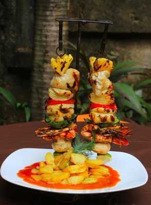 Sendok Road 66 Bar & Restaurant