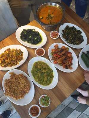 Cia Jo Manadonese Grill Restaurant