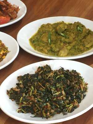 Cia Jo Manadonese Grill Restaurant