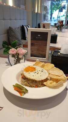 Reuni Coffee And Eatery