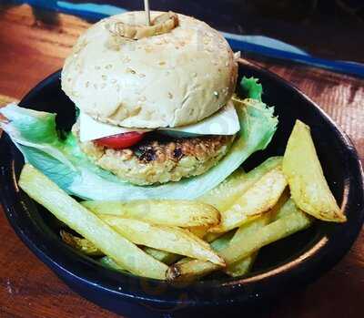 Gili Guest House & Cafe