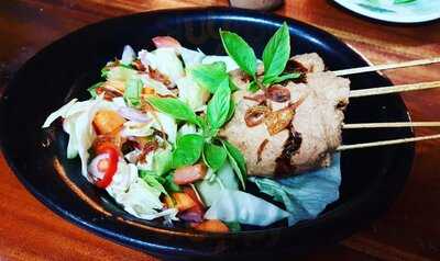 Gili Guest House & Cafe