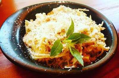 Gili Guest House & Cafe