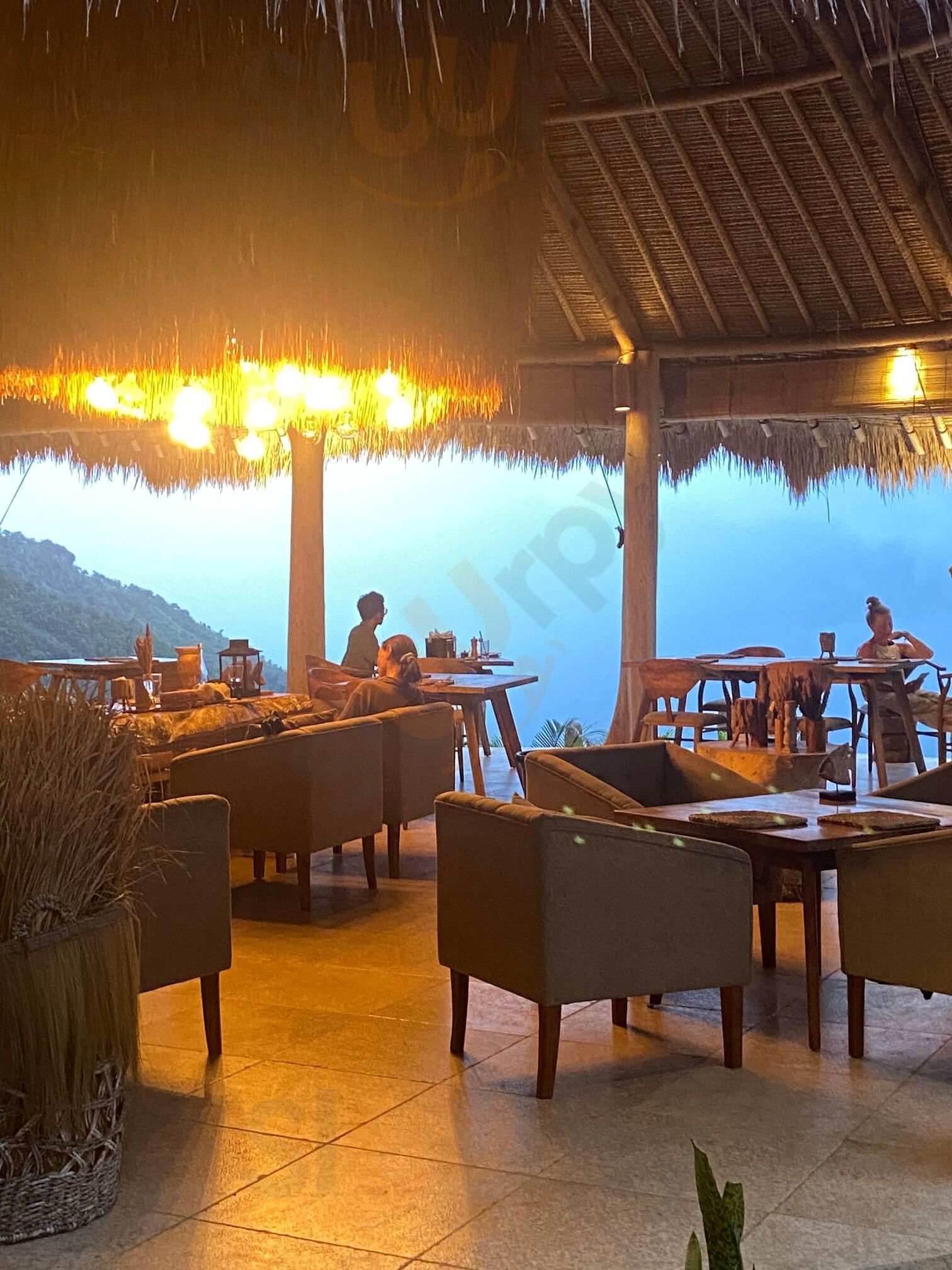 Asmat Restaurant Amed