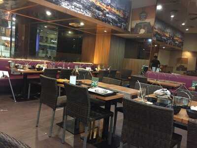 Raa Cha - Supermal Karawaci