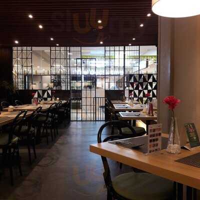 Maison Tatsuya - Central Park