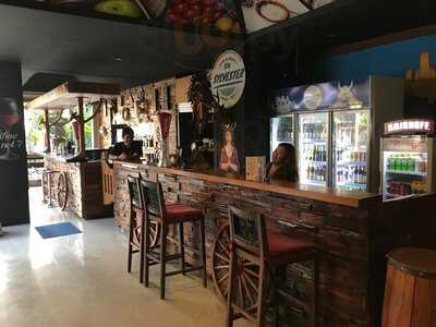 Sylvester Bar & Resto