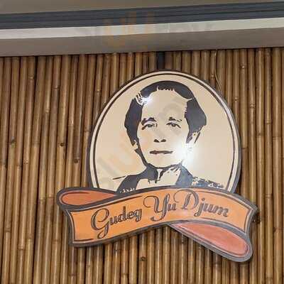 Gudeg Yu Djum Dagen