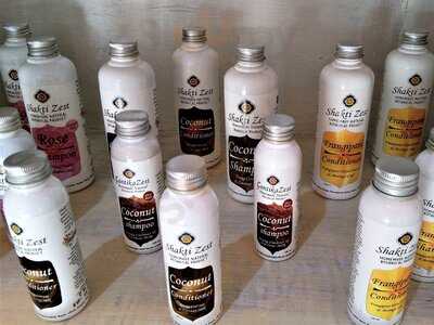 Laska Vi Cafe & Gallery