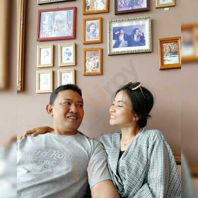 Giggle Box - One Belpark Mall