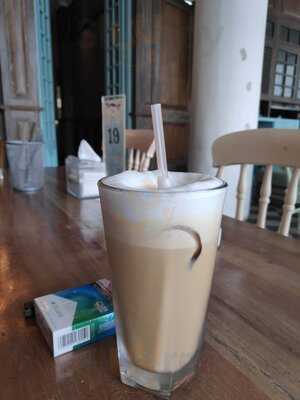 Giggle Box - One Belpark Mall