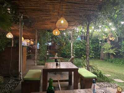 Bloom Restaurant Seminyak