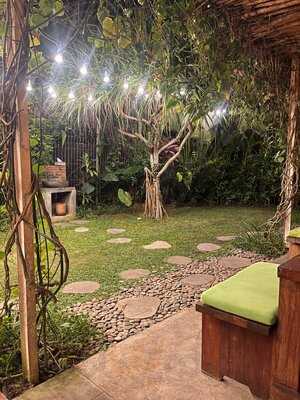 Bloom Restaurant Seminyak