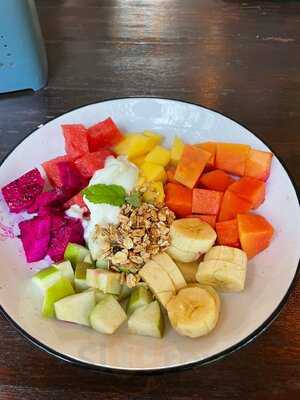 Bloom Restaurant Seminyak