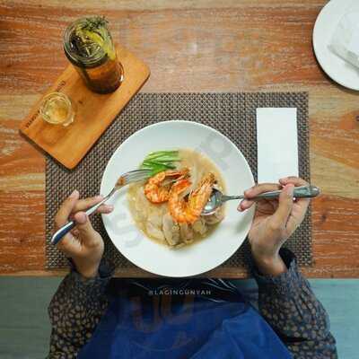 Oldtown Jogja Simanjuntak