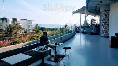 Expat Roasters - Beachwalk