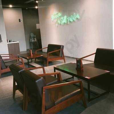 Maketh Coffee & Eatery